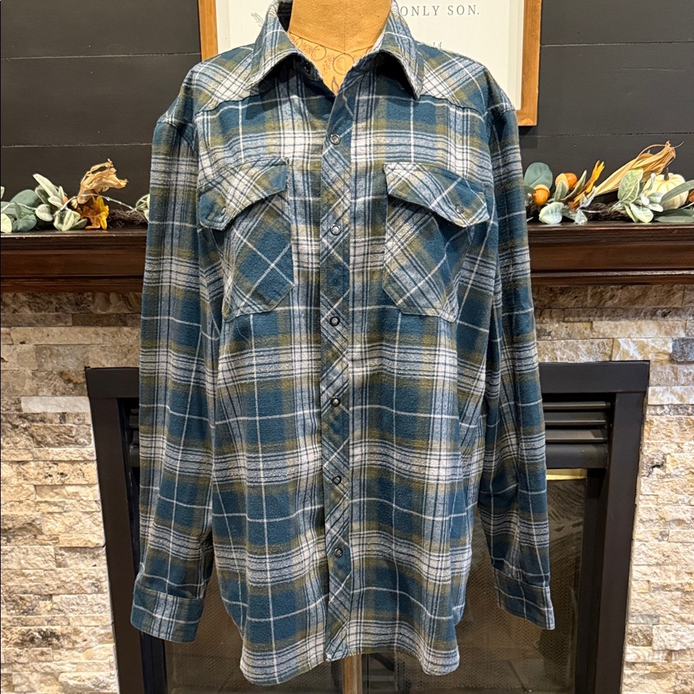 L.L. Bean Green and Gray Plaid Button Down Shirt